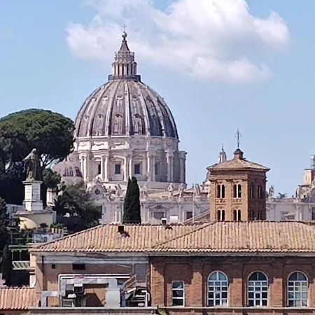 Veronica House Апартаменты Рим